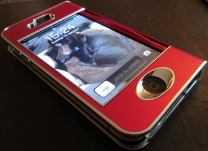 Dachador modelling TopKase iPhone cover