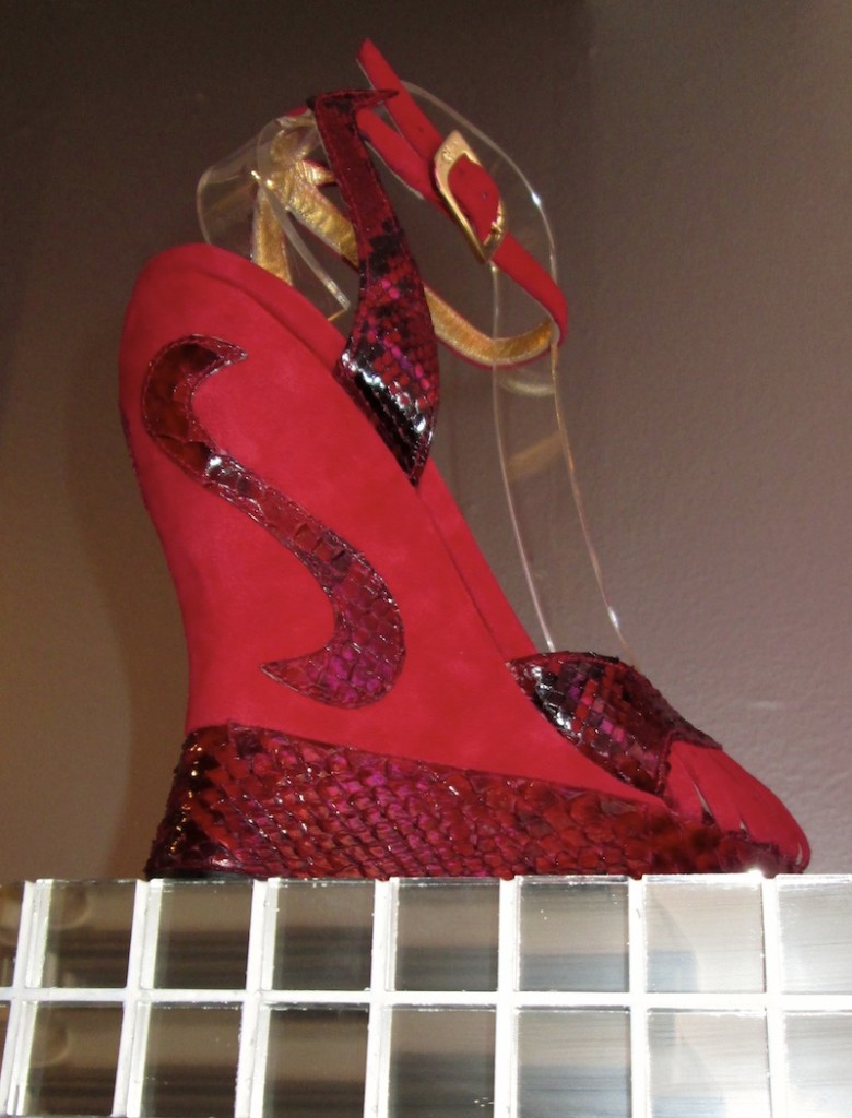 Terry de Havilland Margaux in red