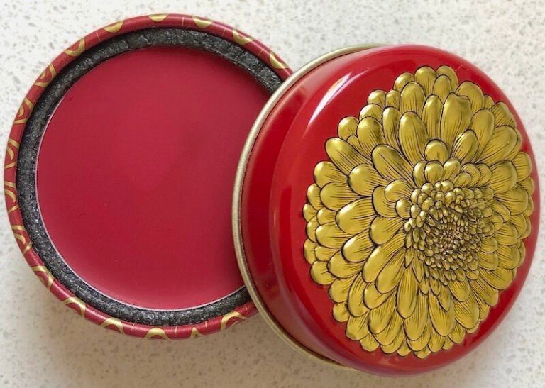 Bésame cream rouge in tin