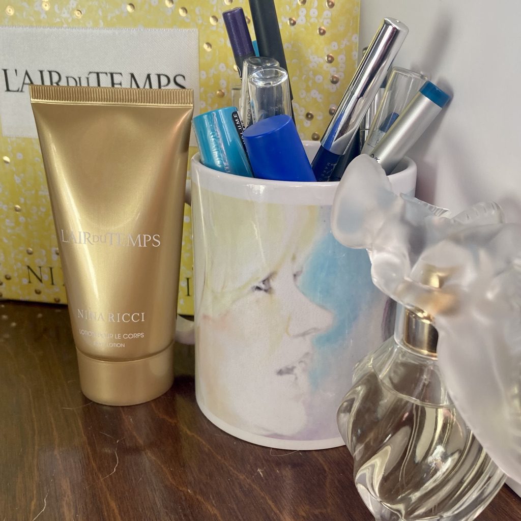 Agnetha by Marc McGreevy and L'Air du Temps perfume