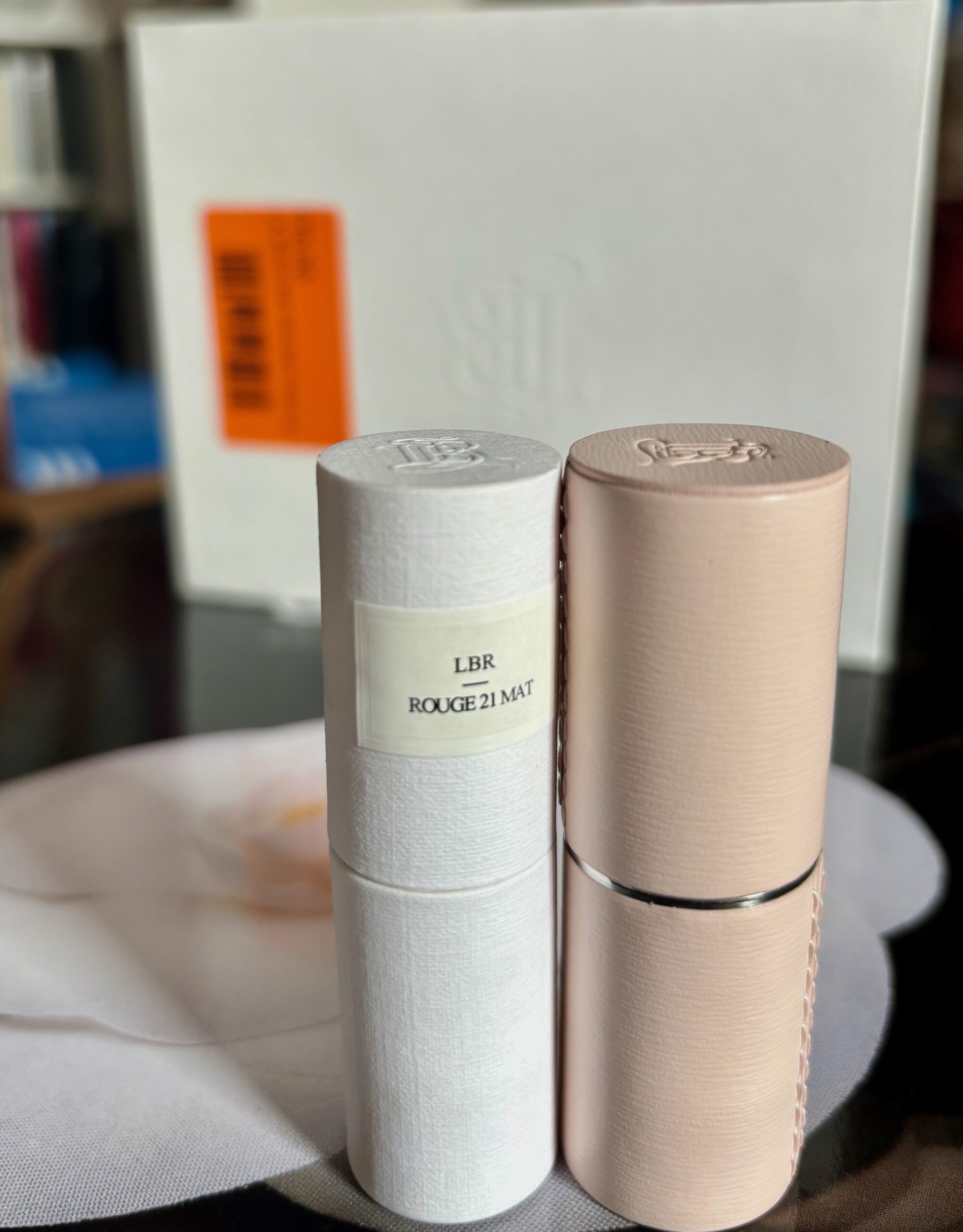 Le Rouge Matte 21 refill ready to be transferred into the leather case