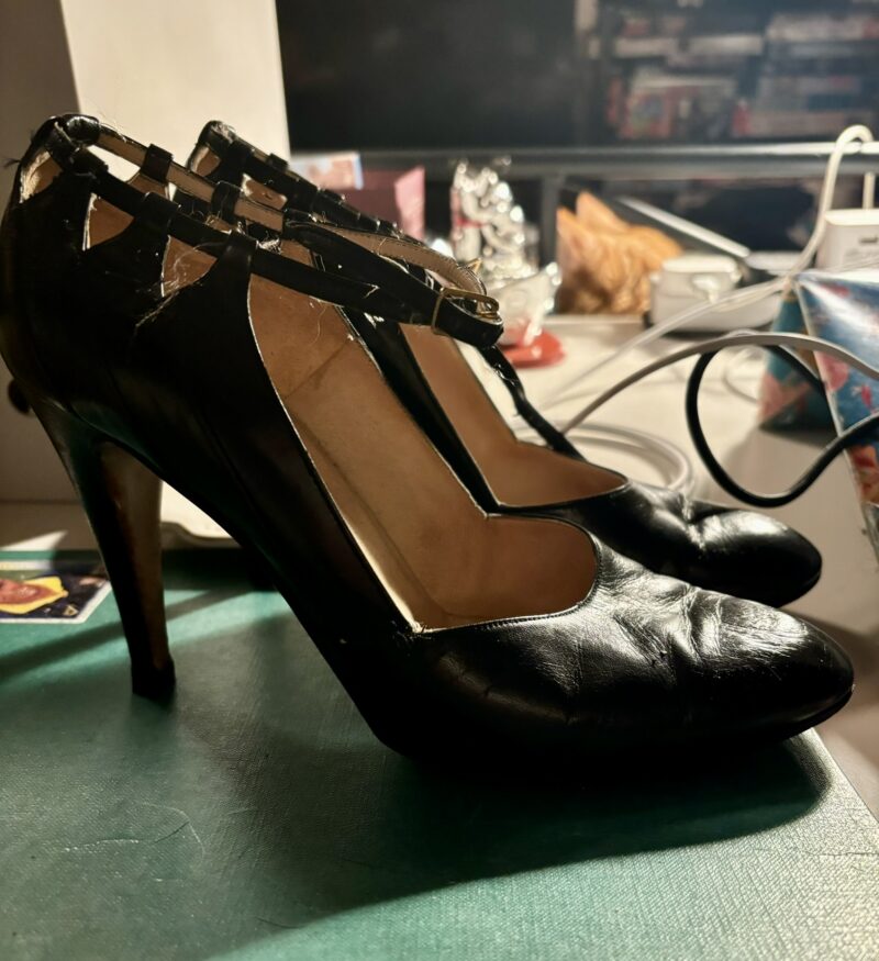 Vintage ankestrap round toe heels: style name 'Capricorn'